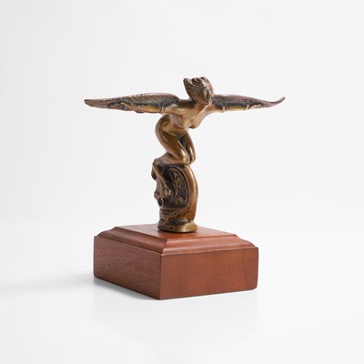 Lot A Speed Goddess car mascot