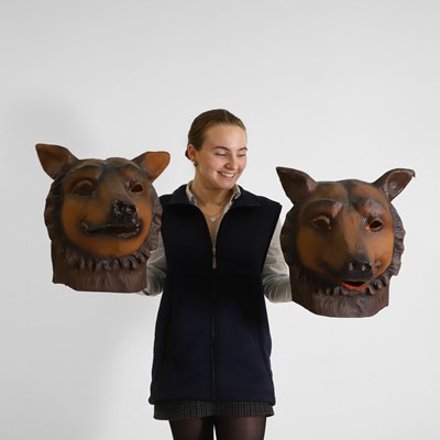 Lot 75 - A pair of papier mâché bear heads