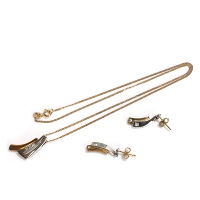Lot 297 - A 9ct two colour gold earrings and necklace set