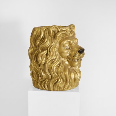 Lot 103 - A gilt fairground lion head