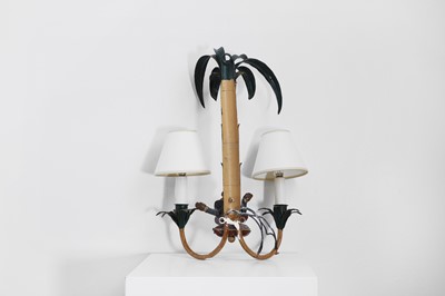 Lot 321 - A pair of toleware wall lights