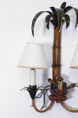 Lot 321 - A pair of toleware wall lights