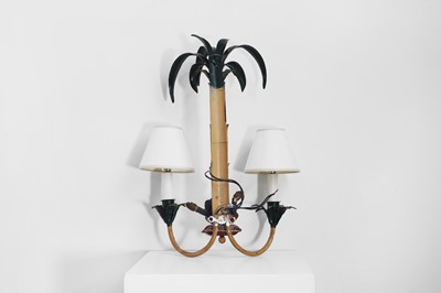 Lot 321 - A pair of toleware wall lights