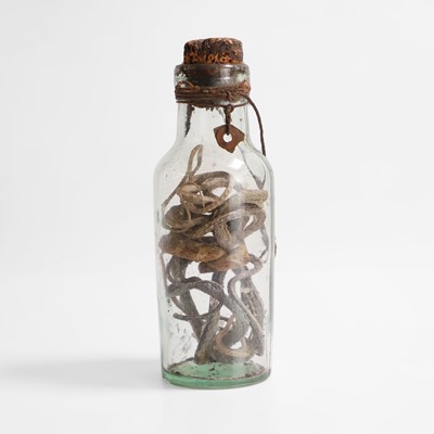 Lot 10 - A witch's bottle