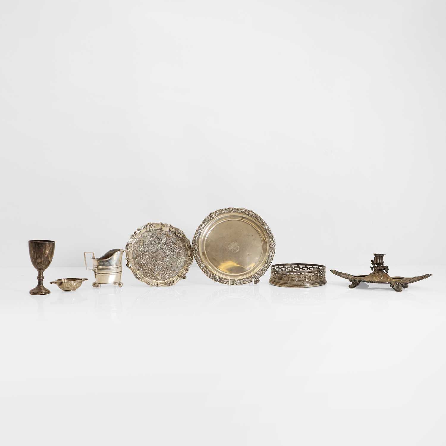 Lot 17 - A collection of silver items