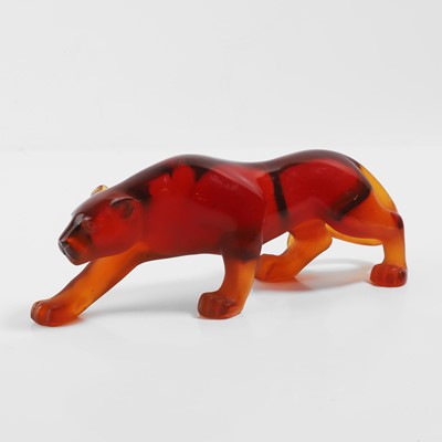 Lot 212 - A Daum amber glass panther