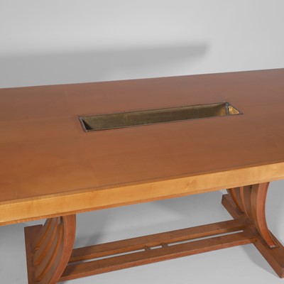 Lot 32 - Arts and Crafts style