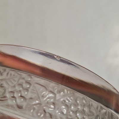 Lot 119 - A pair of Lalique 'Ricquewihr' glass vases or 'Lave-raisins'