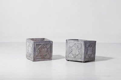 Lot 579 - A pair of lead planters