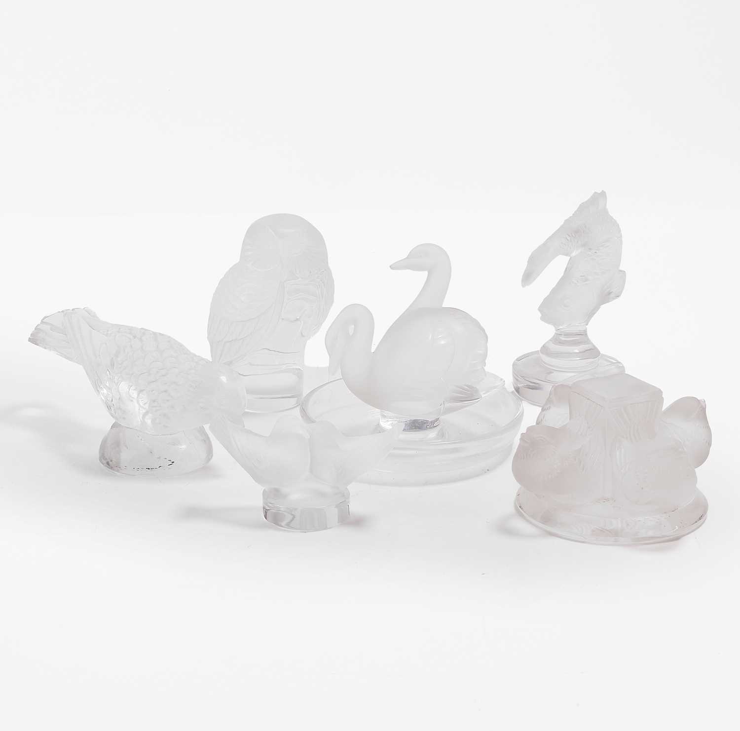 Lot 113 - A collection of Lalique glass animals