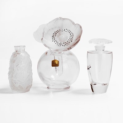 Lot 124 - A group of Lalique glass items