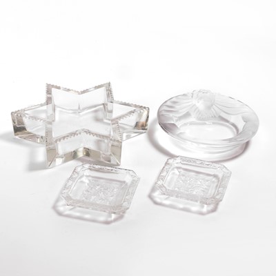 Lot 98 - A collection of Lalique glass items