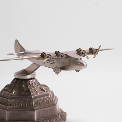 Lot 477 - A RAF or Civil Aviation transport aeroplane model