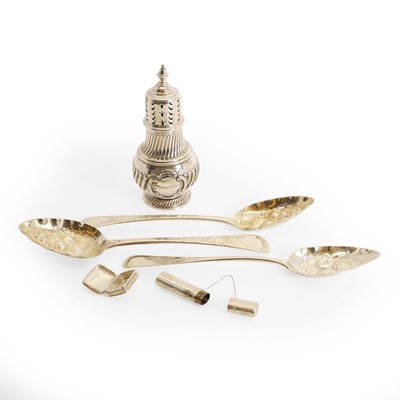 Lot 23 - A Victorian silver shaker