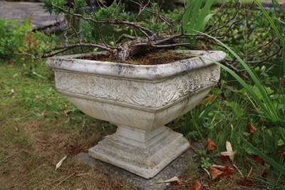 Lot 490 - A modern composite stone urn