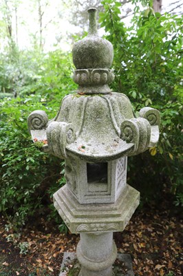Lot 479 - A large modern Japanese white granite lantern