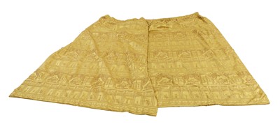Lot 273 - A pair of curtains and pelmets