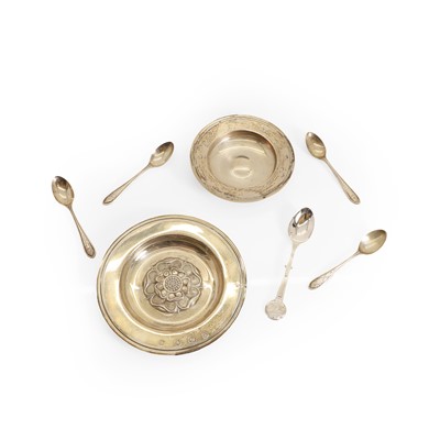 Lot 5 - A collection of silver items