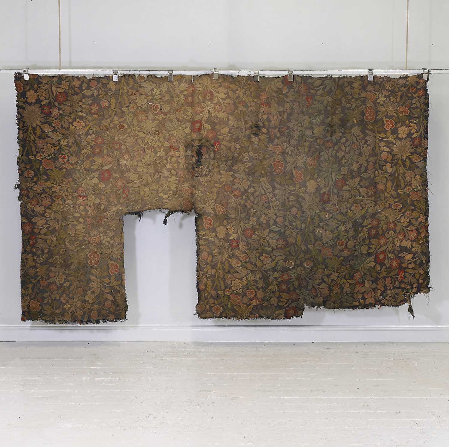 Lot 33 - William Morris style