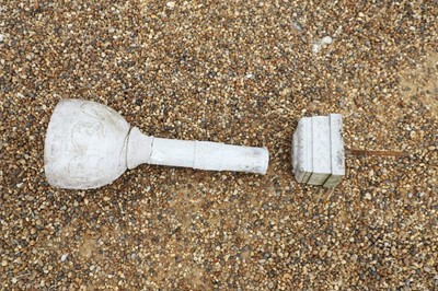 Lot 514 - A reconstituted stone garden urn