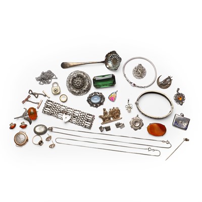 Lot 262 - A collection of antique and later, gold, silver and costume jewellery