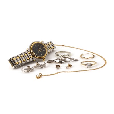 Lot 277 - A Gucci quartz bracelet watch and a group of gold and silver jewellery