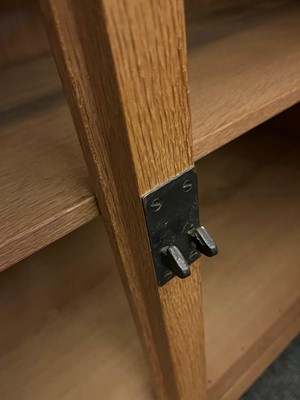 Lot 46 - Workshop of Robert 'Mouseman' Thompson (1876-1955)