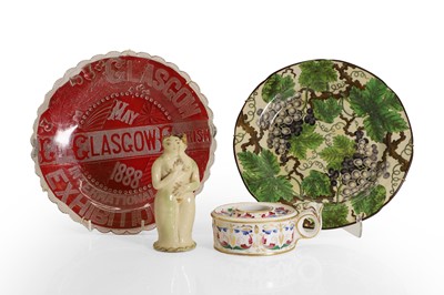 Lot 125 - A Spode grape decorated plate