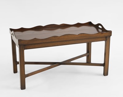 Lot 425 - A mahogany rectangular sofa table