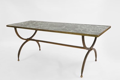 Lot 427 - A rectangular dining table