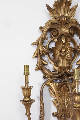 Lot 51 - A pair of giltwood and composition wall lights