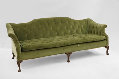 Lot 384 - A Chesterfield style settee