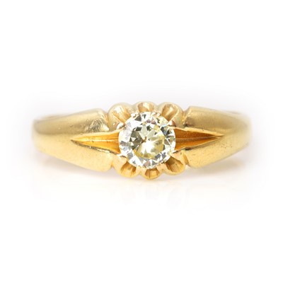 Lot 49 - An 18ct gold diamond single stone ring