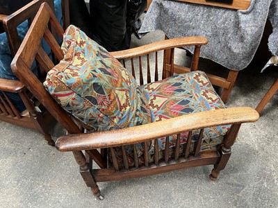 Lot 34 - Arts and Crafts