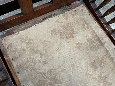 Lot 34 - Arts and Crafts