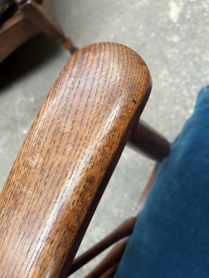 Lot 34 - Arts and Crafts