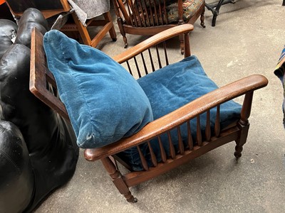 Lot 34 - Arts and Crafts
