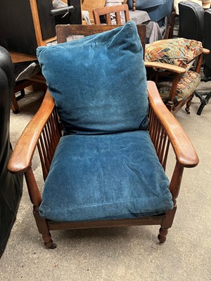 Lot 34 - Arts and Crafts