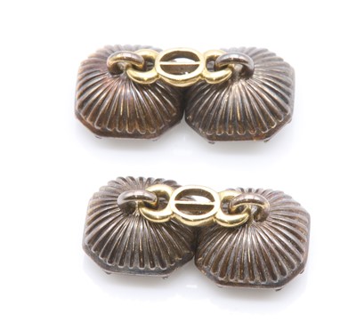 Lot 1 - A pair of silver and gold 'Stuart crystal' cufflinks, c.1700