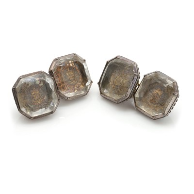 Lot 1 - A pair of silver and gold 'Stuart crystal' cufflinks, c.1700