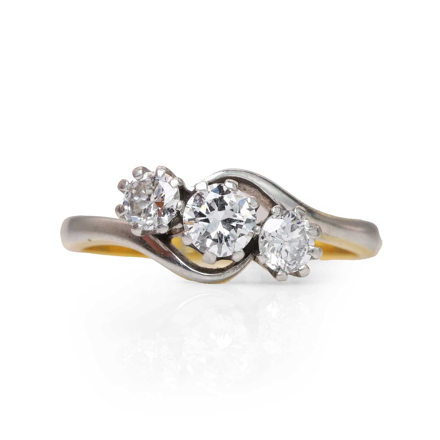 Lot 46 - A diamond three stone ring