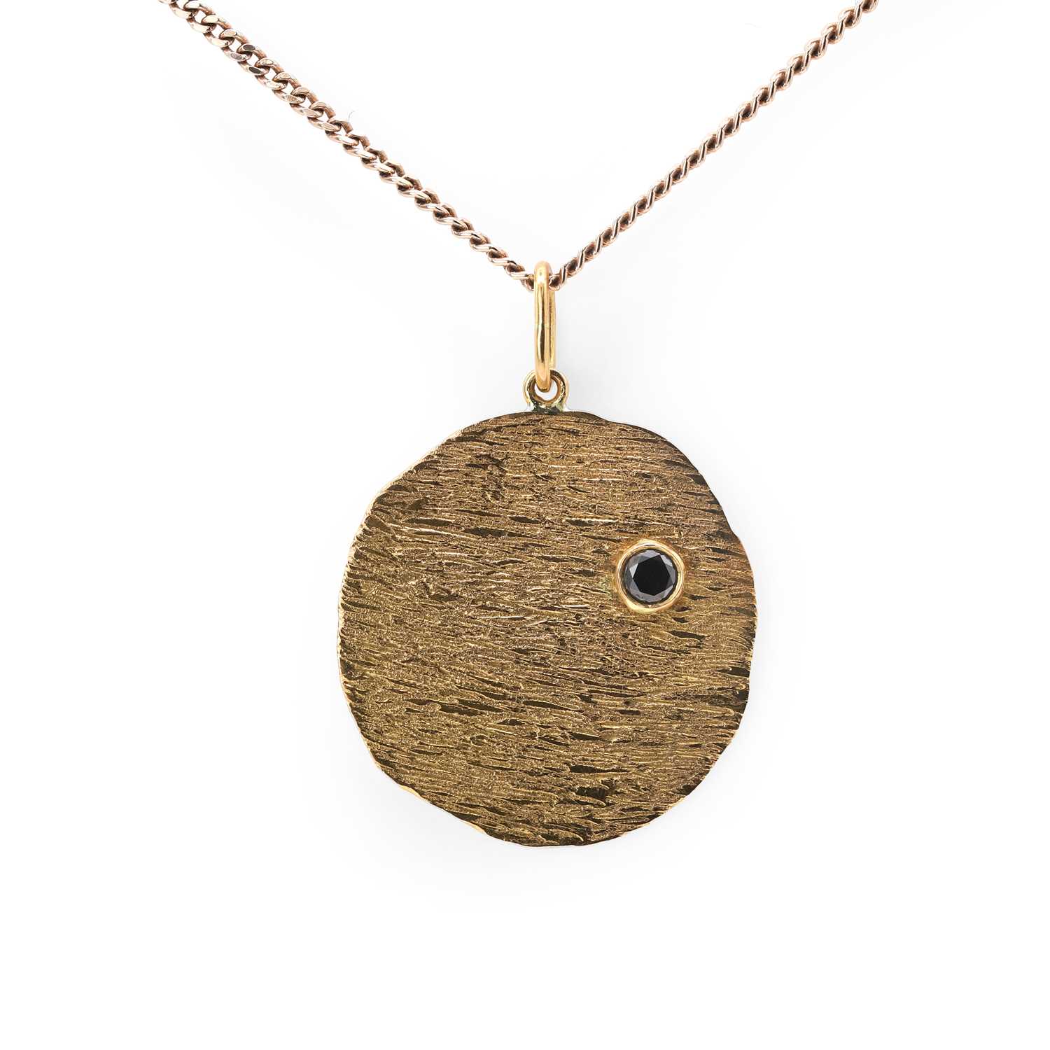 Lot 164 - An abstract design pendant,