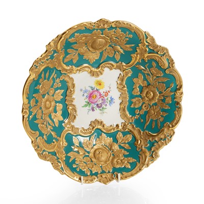 Lot 199 - A Meissen porcelain bowl