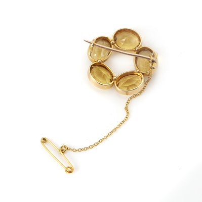 Lot 34 - A citrine circle brooch