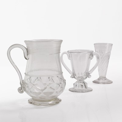 Lot 10 - A collection of table glass