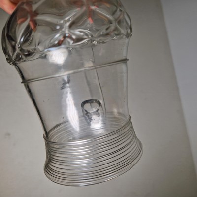 Lot 10 - A collection of table glass