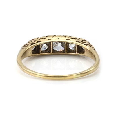 Lot 34 - A late Victorian five stone diamond ring