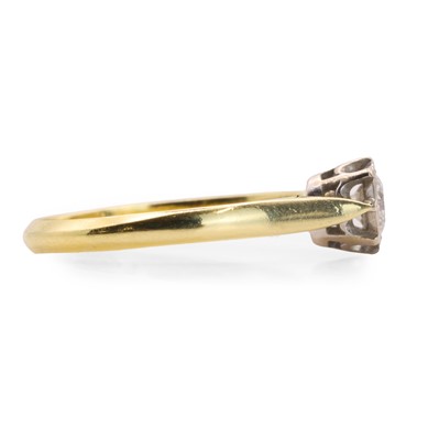 Lot 68 - An 18ct gold diamond single stone ring