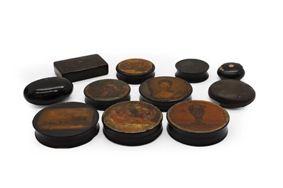 Lot 297 - A group of tobacco and snuff boxes