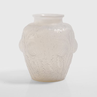 Lot 90 - René Lalique (French, 1860-1945)